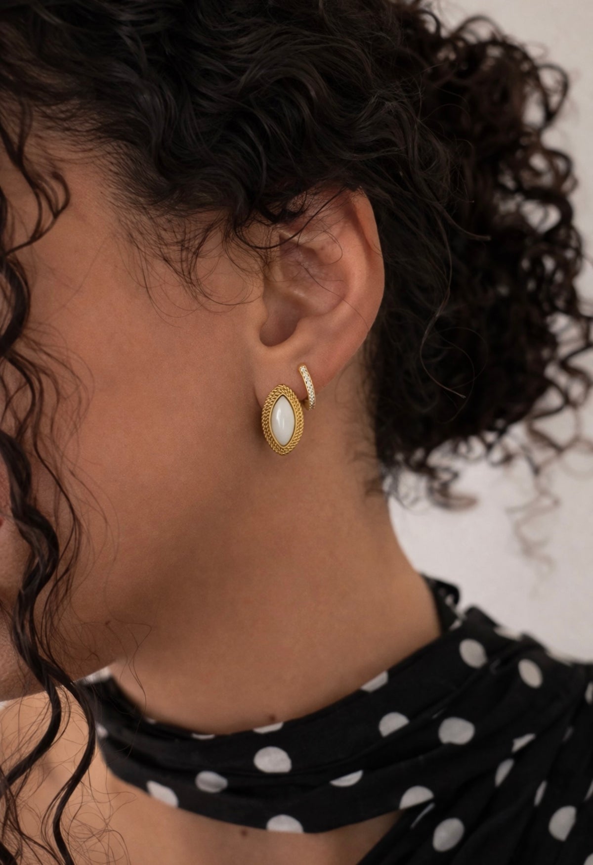 Eclipse White Studs