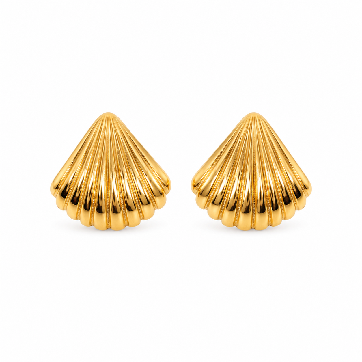 Riviera Shell Studs
